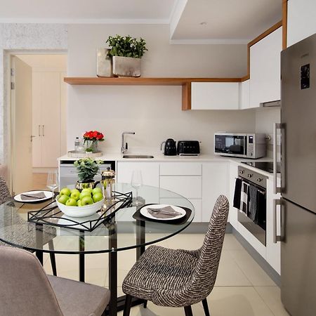 Sandton Apartment 15 West Road South ヨハネスブルグ エクステリア 写真