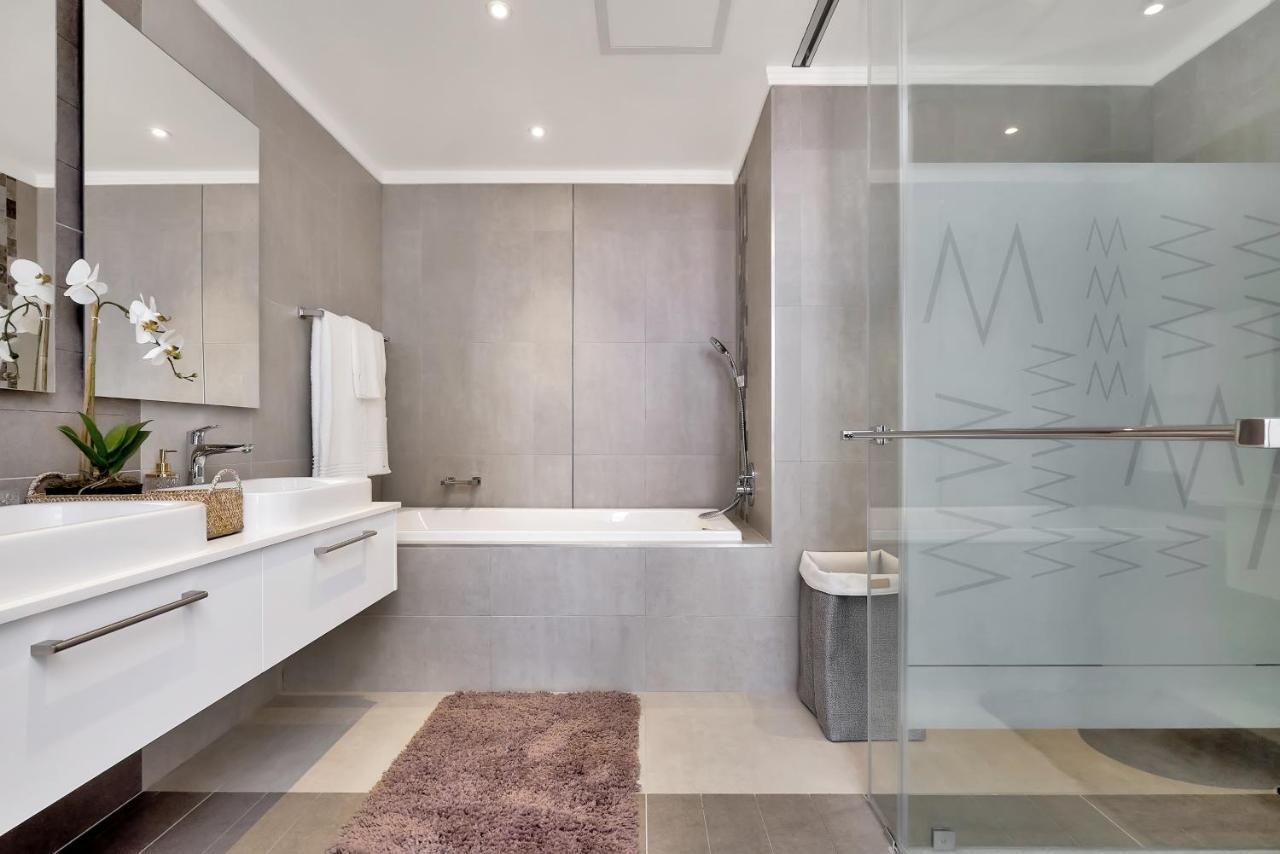 Sandton Apartment 15 West Road South ヨハネスブルグ エクステリア 写真