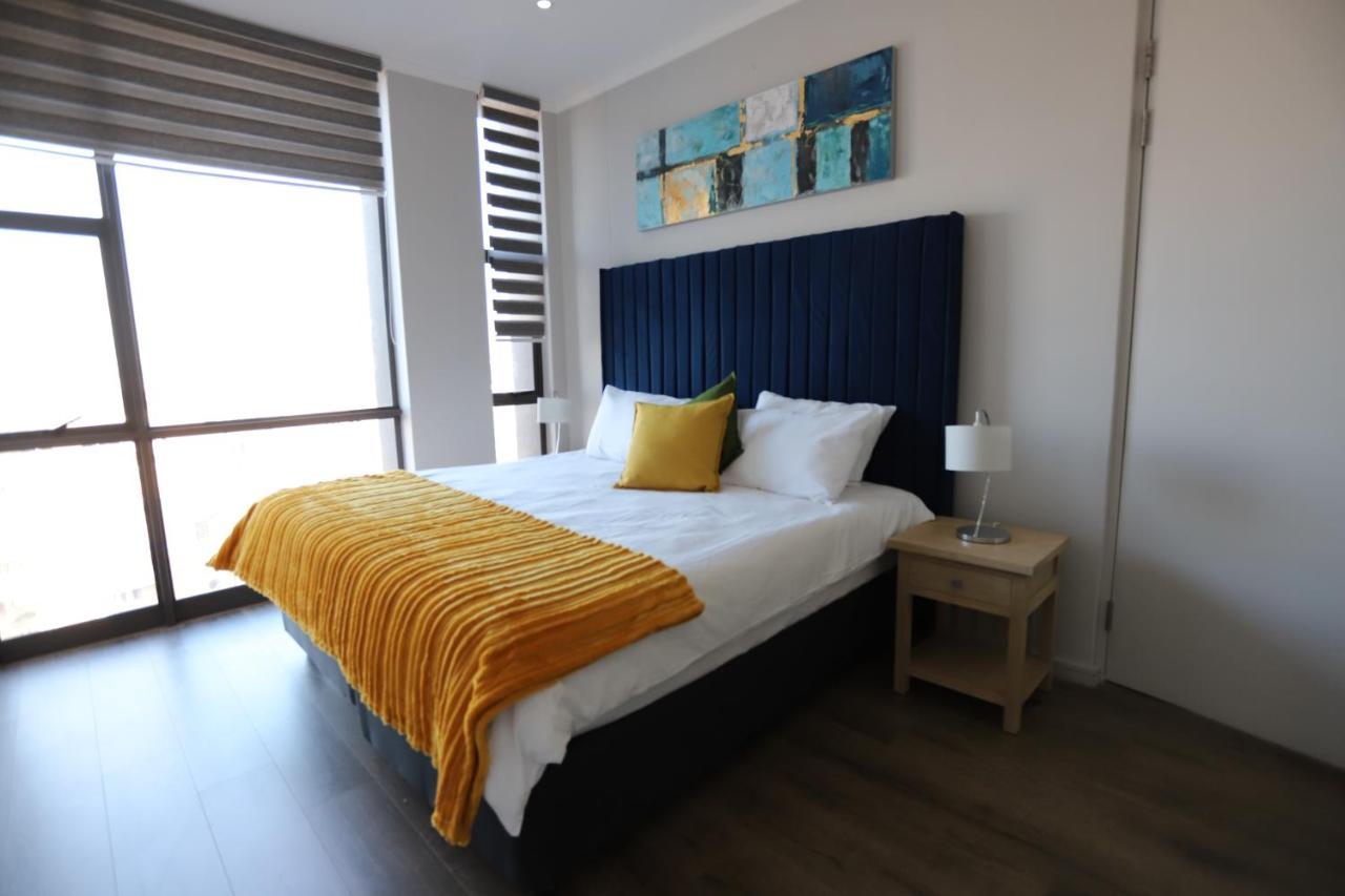 Sandton Apartment 15 West Road South ヨハネスブルグ エクステリア 写真