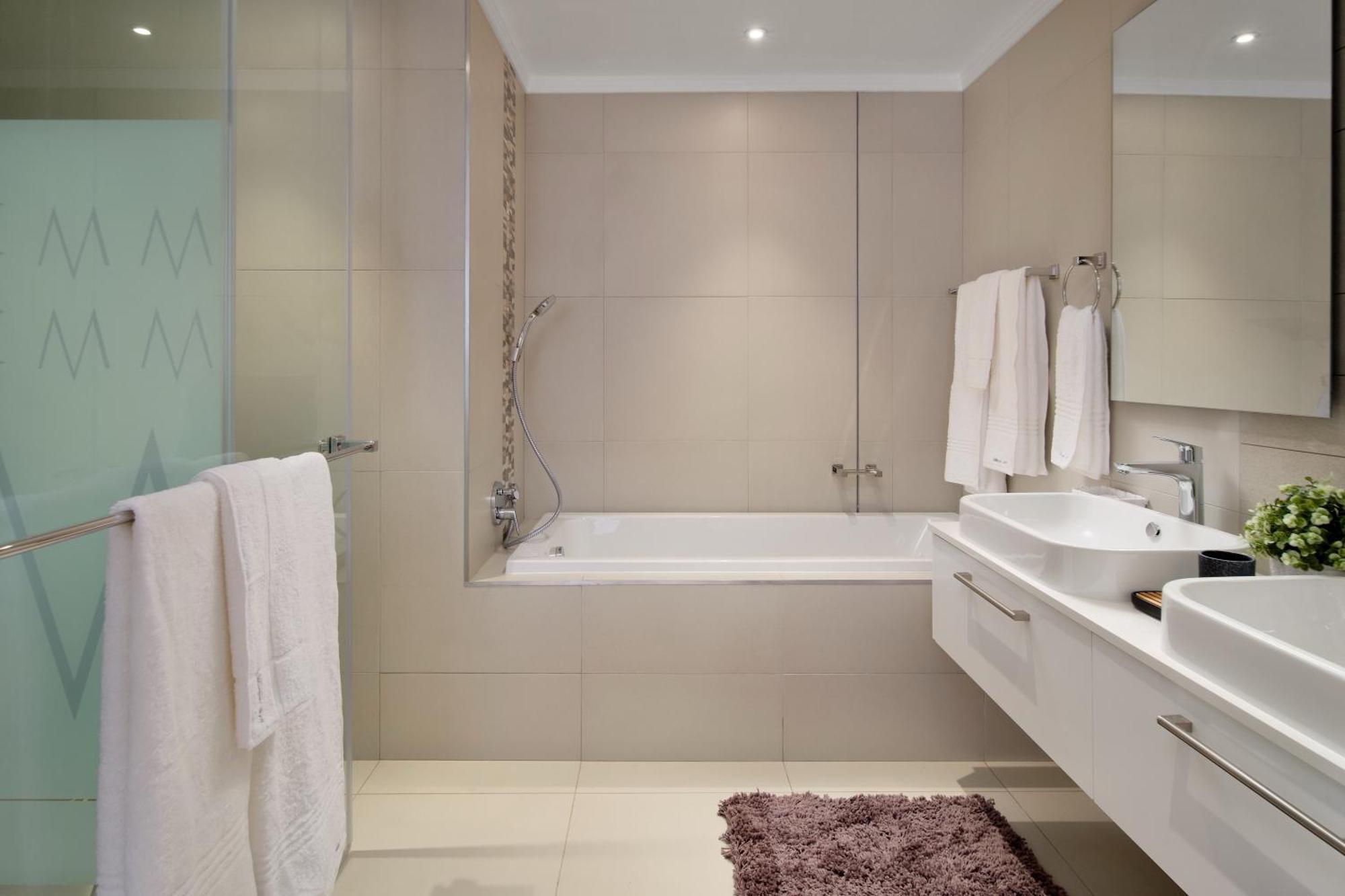 Sandton Apartment 15 West Road South ヨハネスブルグ エクステリア 写真