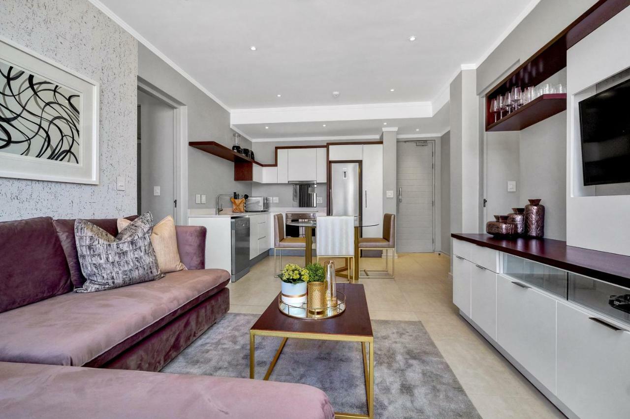 Sandton Apartment 15 West Road South ヨハネスブルグ エクステリア 写真